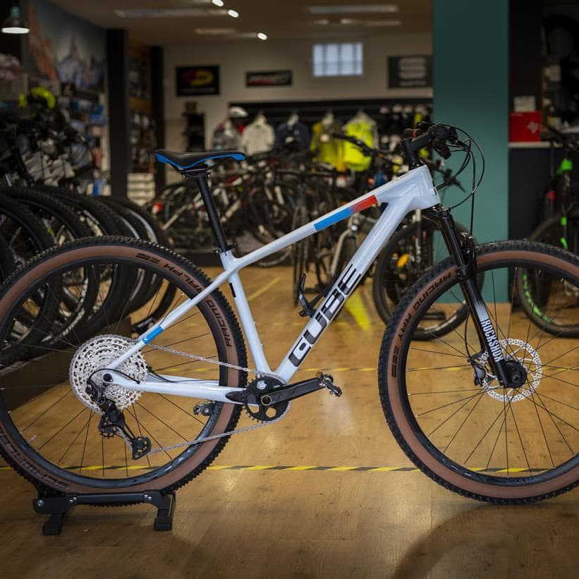 Servicios de nuestra tienda de bicicletas en Ferrol